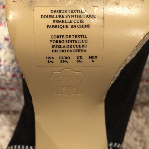 Unlisted brand sling back peak-a-boo pump. Woven heal and canvas upper. - Picture 6 of 9